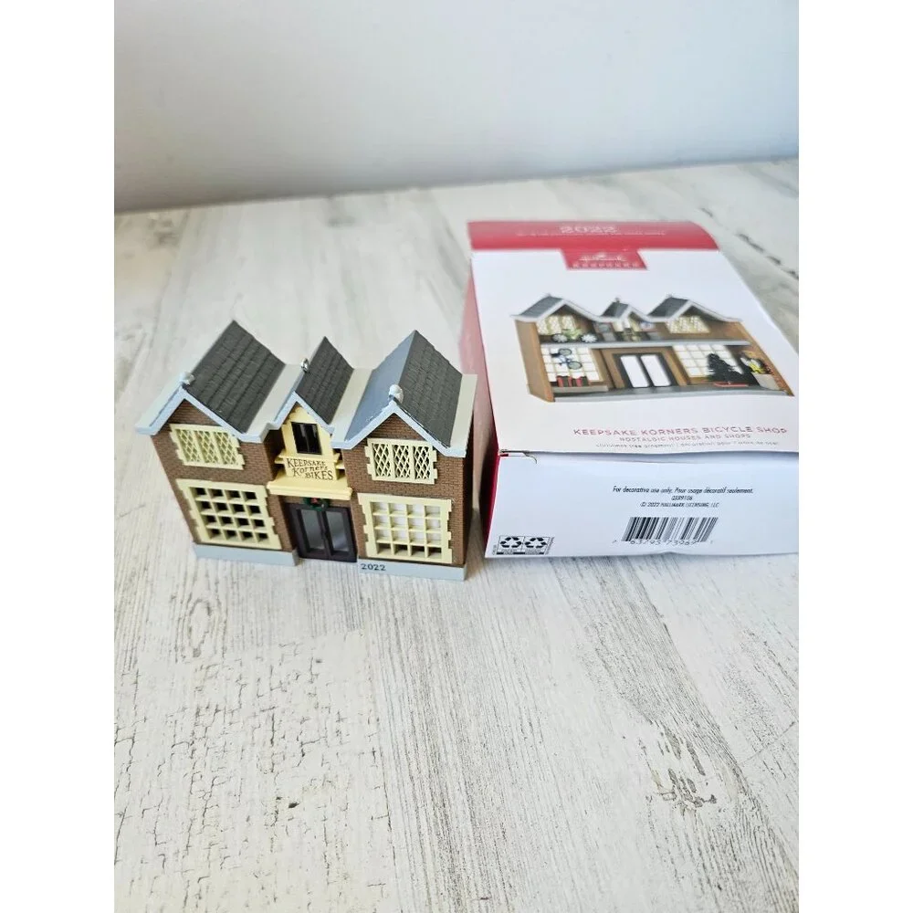 Hallmark 2022 39th nostalgic House corners bicycle shop building series new Xmas